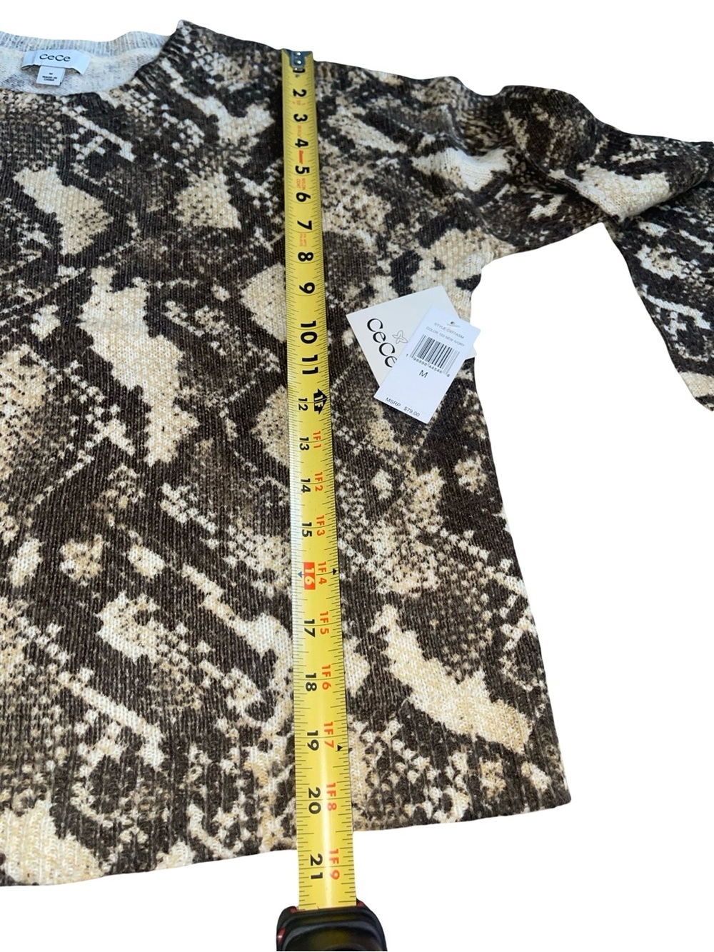 CeCe Snakeskin Python Print Crewneck Sweater - Size Medium - NWT - Picture 6 of 7
